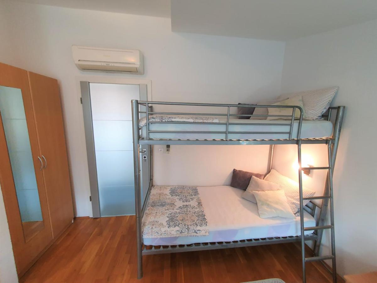 Villa Mira Trogir Bagian luar foto